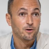 Le Conseiller d'Etat Mathias Reynard est venu présenter les résultats d'une étude ciblant les enfants, mardi en conférence de presse, à Sion (photo d'archives). KEYSTONE/ETIENNE BORNET